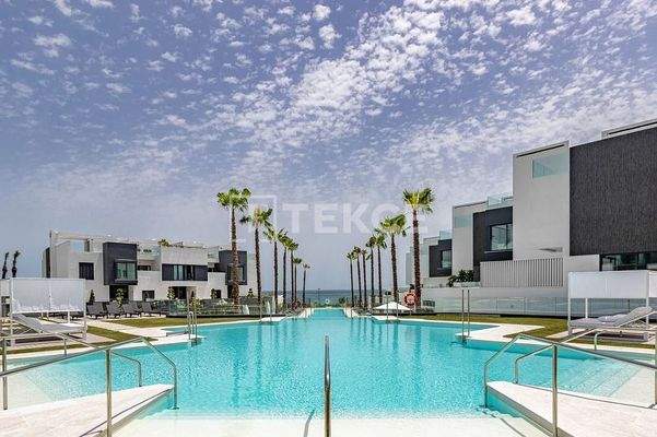 Elegant 3-Bedroom Townhouse with Communal Pool in Estepona