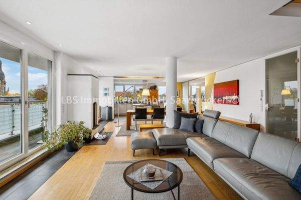 Wohnbereich/ Blick zur Küche