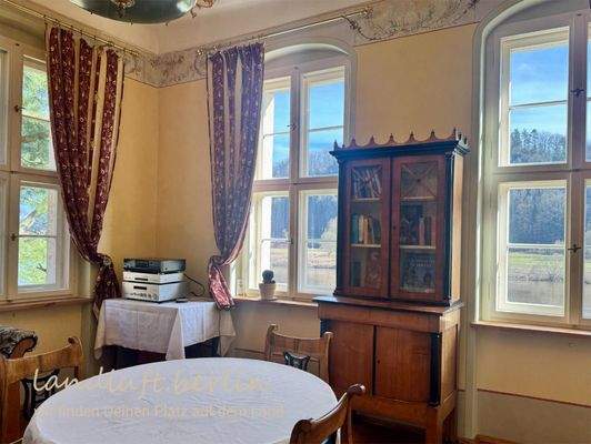 Zimmer im 1.OG, ehemals Seminarraum, 1.OG-1.jpg