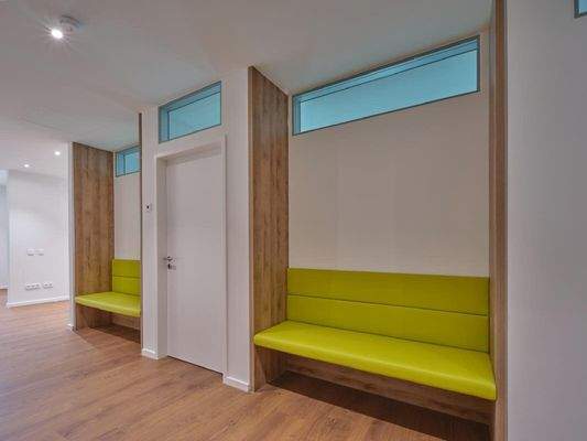 Praxis Wartebereich (Musteransicht)