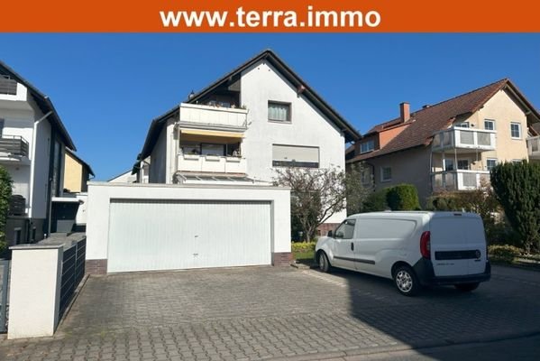 mit Garten und Doppelgarage
