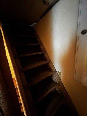 Aufgang zum Dachboden.jpg