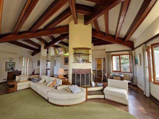 20_Bauhausstil Toskana.jpg