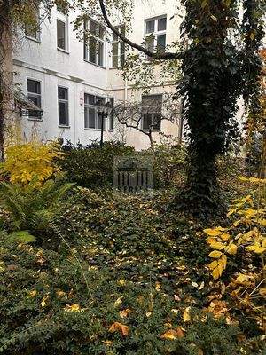 6b3d689a-2771-460b-becf-8a3a7c44b41c