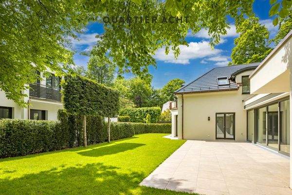 QVIII - ZWEI HÄUSER. EIN ANSPRUCH.