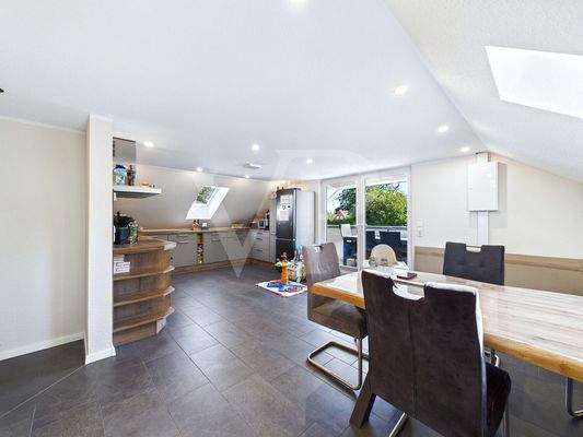 Küche / Essbereich OG