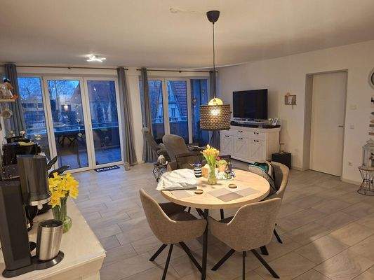 Wohn- und Essbereich