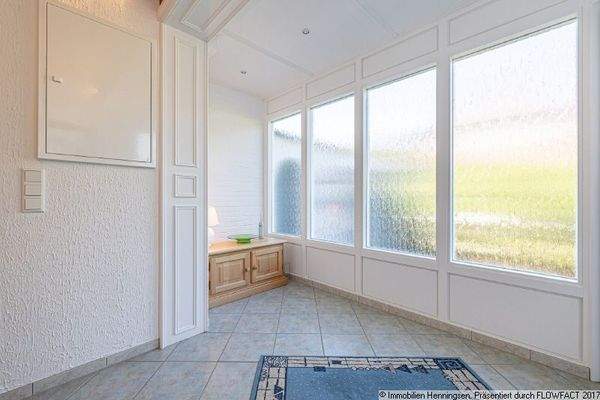 neuer Eingangsvorbau