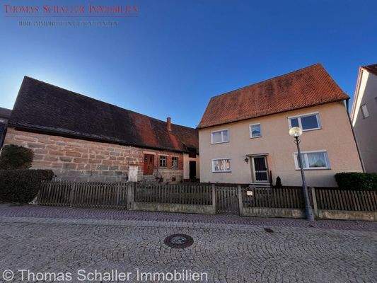 Scheune und Wohnhaus 