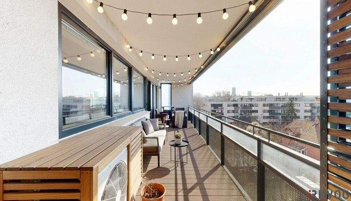 Loggia KI-Bearbeitet