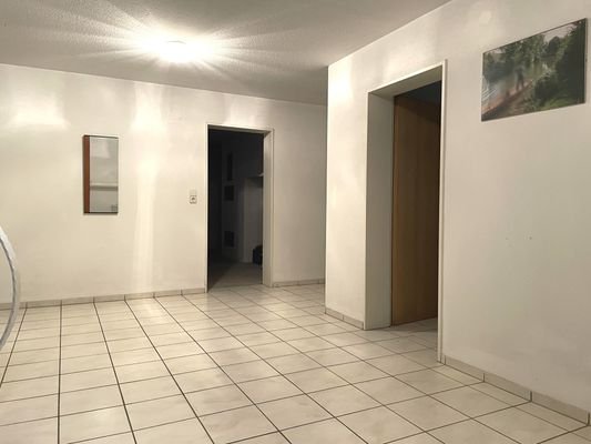 Vorraum im Keller