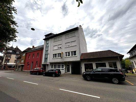 Hausansicht - Strassenseite