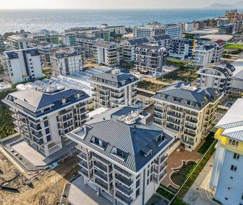 Properties with Beautiful Views 350 m from the Sea in Alanya