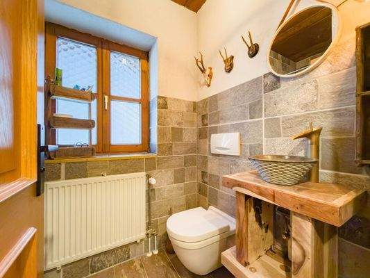 Badezimmer mit alpiner Note