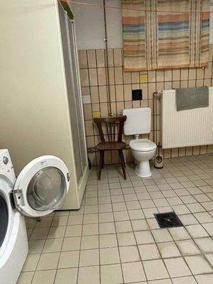 Wohnung-Gießen-Händelstraße-4-50032-WE04-Dusche-Ke