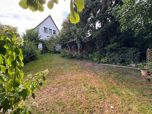 Hausansicht Garten