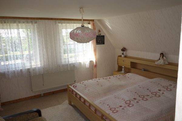 Schlafzimmer DG