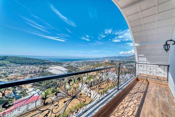 WhatsApp Image 2024-02-11 at 09.12.24 (2).jpeg