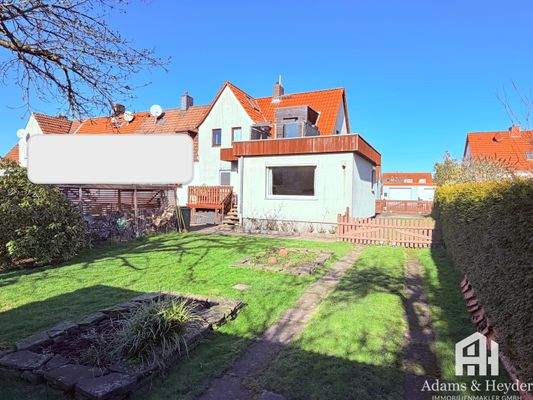 Gartensicht aufs Haus