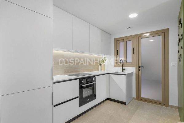 3-Bedroom Apartments with Rooftop Pool in Alicante Jacarilla