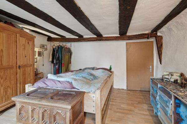 backbone_544866-A_019_b_HD