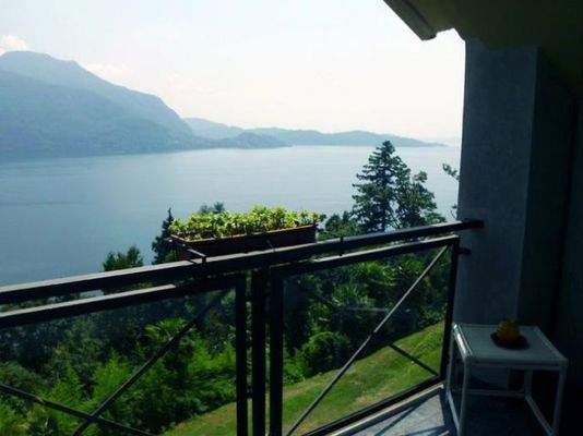 Ca. 25 m² großer überdachter Sonnenbalkon (Loggia)