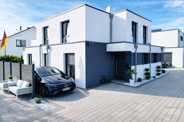 Seitenansicht (Haus links)