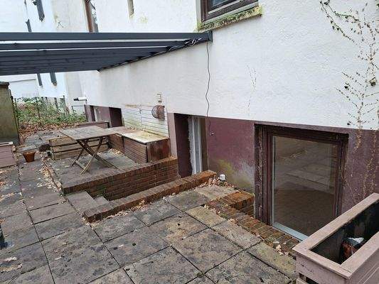 rückwärtige Terasse / Pergola