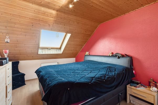 Schlafzimmer DG