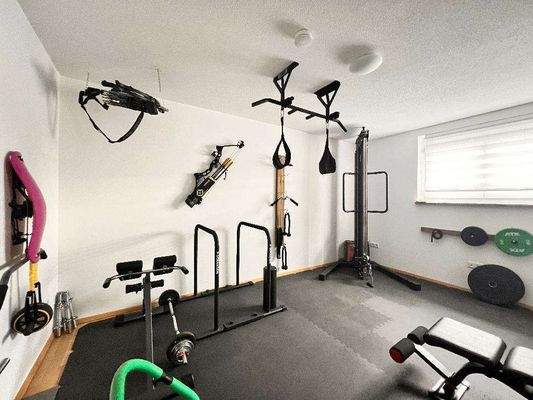 Voll unterkellert Fitnessraum