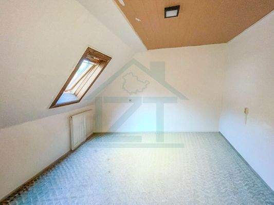 Schlafzimmer, Kinderzimmer DG