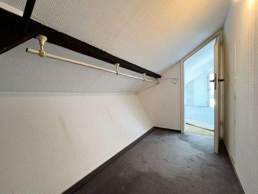 Begehbarer Kleiderschrank