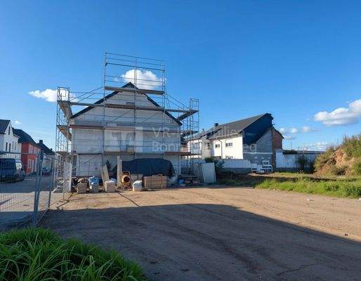 Seitenansicht - (KI generiert)