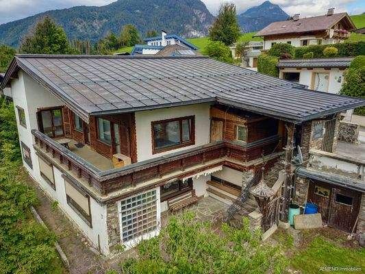 Sonniges ruhiges Grundstück mit Altbestand (2)