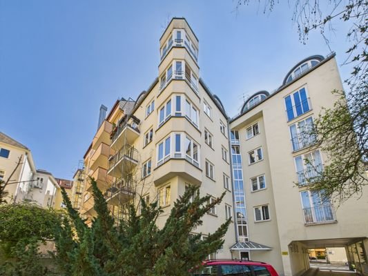 Hausansicht vom Innenhof