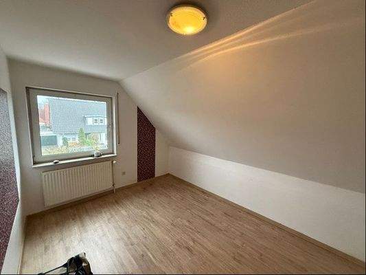 Zimmer  2 im Dachgeschoss