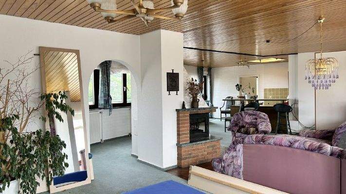 ... Blick zur Küche