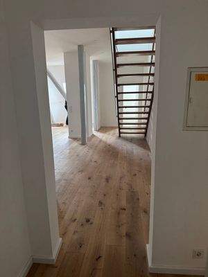 Eingang mit Blick ins Wohnzimnet