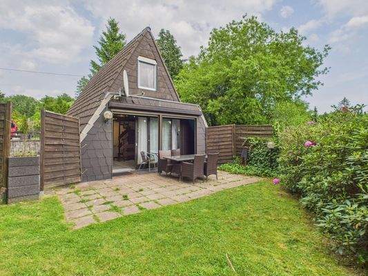 CAM01223G0-PR0125-STILL009