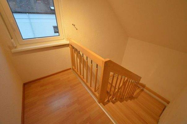 Zugang DG durch Treppenhaus