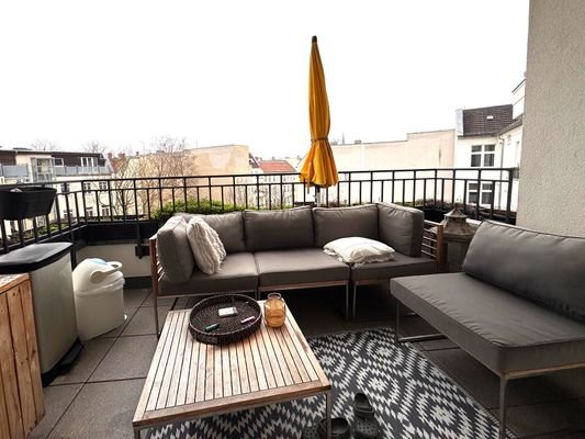 großer Süd-West-Balkon