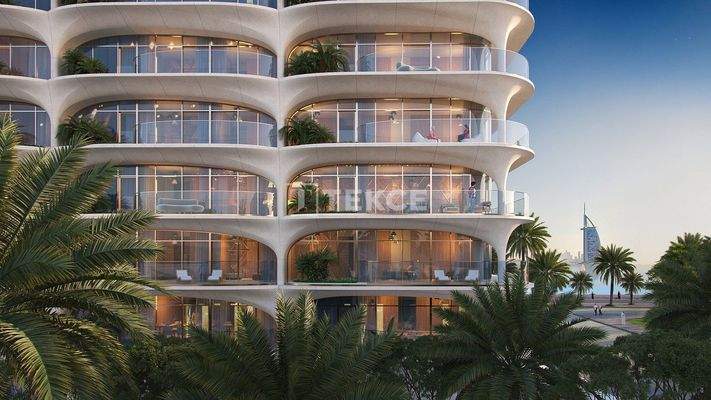 Prestigious Seaside Apartments at Palm Jumeirah