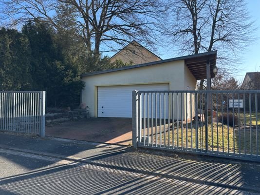 Einfahrt-Garage.JPG