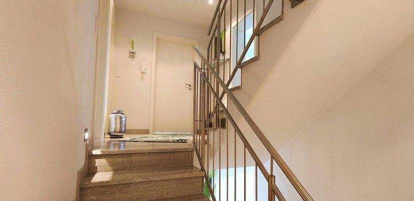 Treppen-Aufgang - DG