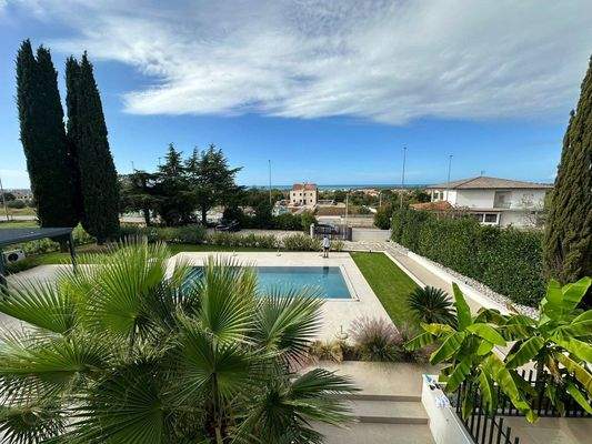 0e2bb756-aad3-4717-b7f9-b0c4fd21a06a