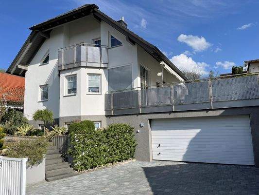 Westansicht -Zufahrt