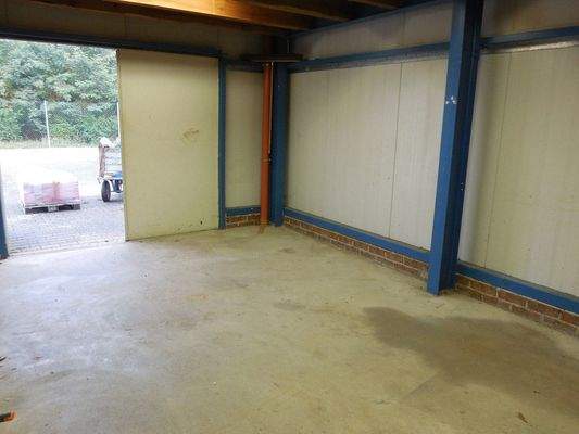 Einfahrt zur Werkstatt/Produktion, etc.