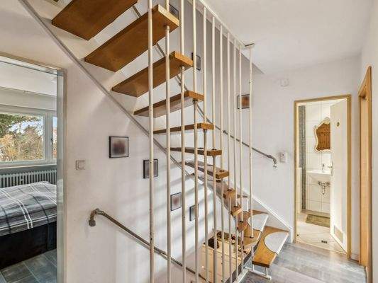 Treppenaufgang zum DG