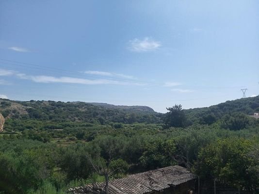 Kreta, Stilos: Landgrundstück mit Wohnhaus zu verk