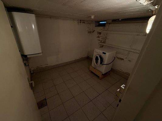 Kellerraum / Waschküche